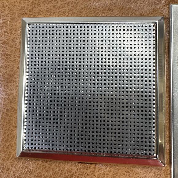 Vintage Portable Traveling Radio Transistor Alarm Clock with Cognac Leather Case - Picture 12 of 16